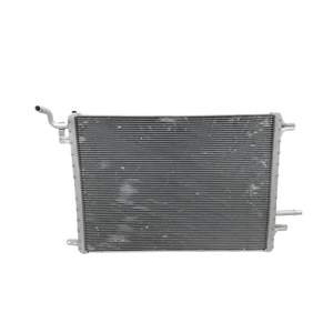 LAND ROVER Range Rover Evoque Série K8D2-8K230-AC 204DTD Hybride 2000 (18>) RADIATEUR D'EAU - Product Image 1