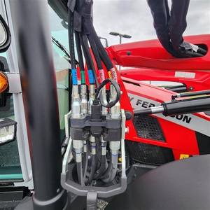 2023 MASSEY FERGUSON 115. Compre tractor agrícola Massey Ferguson usado barato - Product Image 2