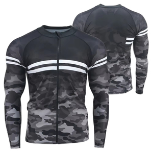 Fabricante Profesional de Camisetas de Protección Solar para Hombre, Hechas con Material Elástico de Alta Calidad, Antibacterianas, de Secado Rápido y Protección UV - Product Image 3