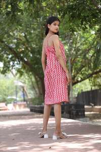 Mini robe en coton imprimé floral ondulé, tenue Boho au-dessus du genou, robe d'été, tenue légère sans manches décontractée, dos en V plongeant - Product Image 5