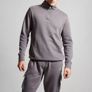 ... Top con cremallera de cuarto de golf con características de gestión de la humedad, ideal para tee times de la mañana, cómodo y transpirable - Product Image 3