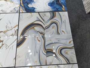 Lujosos azulejos dorados de 600x600mm con acabado brillante vitrificados multicolores para interiores con estilo, diseño atemporal para el hogar - Product Image 4