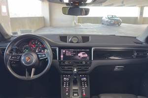 Porsche Macan S 2022, 375 HP, Motor V6 Twin-Turbo, Tracción en las Cuatro Ruedas, Color Chalk, Techo Panorámico Automático, Bajo Kilometraje, Listo para Enviar - Product Image 4