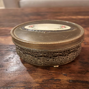 Vintage Charm Brass Powder Pot Accesorios de cocina económicos para dulces Frutas secas Mesa Contenedor de almacenamiento de alimentos al por mayor - Product Image 2