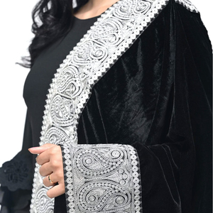 Best Quality Designer Winter <b>Ladies</b> Velvet Shawl Comfortable Women's <b>Scarf</b> with Custom Logo Wholesale Velvet Shawl - Product Image 2