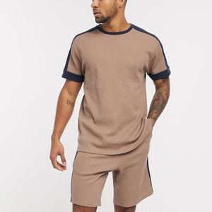 Ensemble 2 pièces de t-shirt et short à manches courtes en coton décontracté pour hommes, panneaux à blocs de couleurs, col rond, design respirant pour l'été - Product Image 5