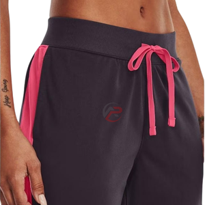 ชุดวอร์มสำหรับผู้หญิงชุดออกกำลังกายในยิมพิมพ์ลายแบบกำหนดเองสไตล์ใหม่ใช้กลางแจ้ง - Product Image 3