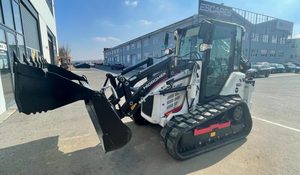 Hidromek 62T Skid Steer Loader avec moteur Yanmar Cylindre hydraulique KYB Charge nominale de 6 tonnes pour un usage domestique - Product Image 6