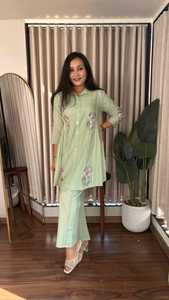 ชุดลำลองปักลายเรียบง่ายสำหรับใส่ทำงาน ชุดเซ็ตผ้าคอร์ดสำหรับผู้หญิง แขนยาว กางเกงขายาว ชุดสูทสไตล์อินเดีย ผ้าคอตตอน ขายส่งชุดเซ็ตผ้าคอร์ด - Product Image 5