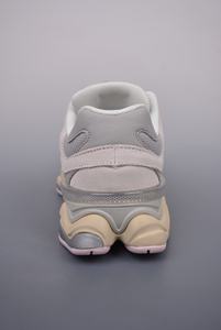 Zapatillas de tenis de diseño para hombre de alta calidad, transpirables y versátiles, con un diseño cómodo y estilo para caminar. - Product Image 3