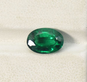 หินอัญมณีสีเขียวเจียระไนเป็นรูปวงรีขนาด11X9ถึง16X12มม. ใช้ในห้องปฏิบัติการ - Product Image 2