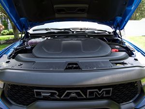 Raam 1500 TRX 2024 Gasolina, Bajo Kilometraje - Product Image 6