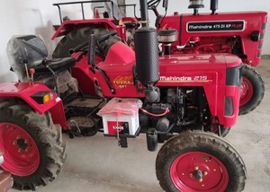 Tractor Agrícola Compacto Mahindra 215 4WD con Transmisión de Engranajes para Uso Agrícola con Motor Diésel - Product Image 5