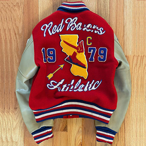 Vestes universitaires pour hommes sur mesure en gros, en peau de mouton, style baseball, bomber, avec col montant - Product Image 6