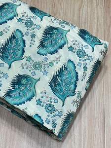 Tela Tejida de Alta Calidad con Diseño de Estampado de Flores de Chinon - Product Image 2