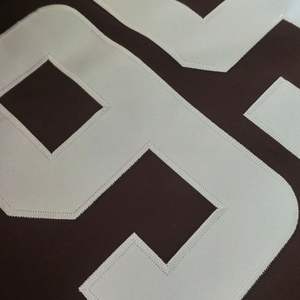 Camiseta de Fútbol Americano Transpirable al por Mayor, Personalizada con Logotipo Impreso, Camiseta de Fanático de Fútbol Americano, 100% Poliéster - Product Image 3