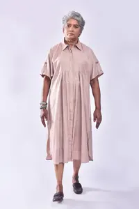 Robe de jour beige craie Anabella en gros |   Robe élégante décontractée pour le travail, pour les collections de vente au détail |   Production OEM Prête à l'Emploi - Product Image 4
