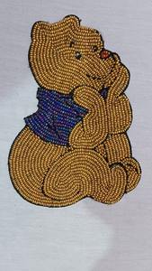 Charmes en perles avec broderie faits à la main par des designers londoniens pour les fêtes, commandes en gros bienvenues - Product Image 3