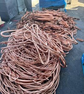 Chatarra de alambre de cobre rojo de alta pureza 99.99, de alta calidad y a precio económico. - Product Image 1