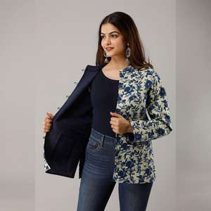 Chaqueta de algodón acolchada azul claro Ropa regional - Product Image 3