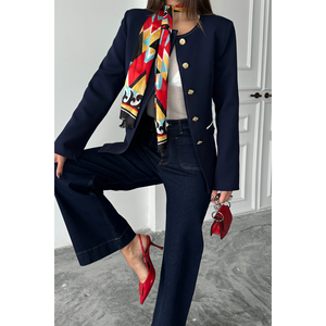 Chaqueta Blazer Azul Marino con Cuello Redondo para Mujer con Detalle de Ribete en los Bolsillos - Product Image 3