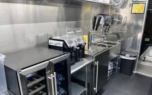 Camión de comida móvil 4x4 usado - Product Image 6