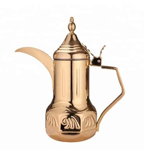 เซิร์ฟเวอร์กาแฟแกะสลักด้วยมือทองเหลือง หม้อชาดีไซน์ใหม่ กาต้มน้ํากาแฟโลหะ แฮนด์เมดตกแต่ง - Product Image 4