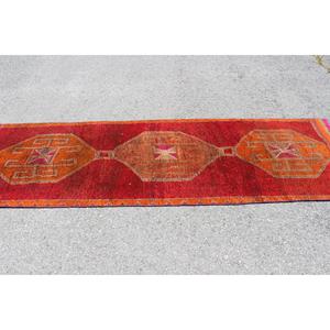 Tapis de 3,1 x 9,9 pieds, tapis turc vintage, tapis rouge uni Herki - Product Image 3