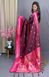 Dernier Designer Pure Soft Kanjivaram Silk Saree par Fab Zone Robe de style pakistanais de haute qualité pour la fête Salwar Kameez - Product Image 2