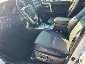 Voiture d'occasion de qualité et abordable, Toyota 4Runner 2020, conduite à gauche - Product Image 2