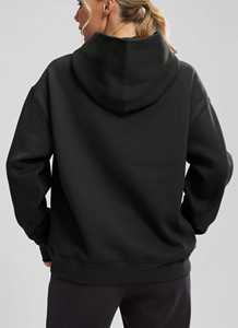 Sweat à capuche en polaire noir pour femme, doux et chaud, à manches longues, avec poche kangourou sur le devant, option de logo personnalisé, respirant, confortable, décontracté - Product Image 4