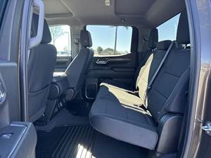 Chevrolet Silverado 1500 LT 2024 Usada en Buen Estado - Product Image 6