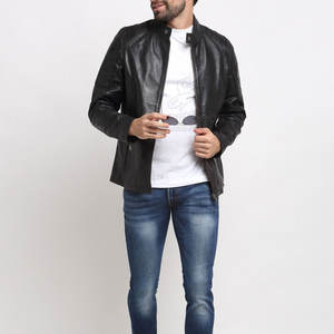 Veste d'hiver en cuir coupe classique avec texture raffinée et fermetures éclair durables pour les activités de plein air Veste en cuir - Product Image 4