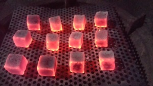 Briquetas de Cáscara de Coco Elaboradas para Uso con Narguile y Shisha a partir de Carbón Vegetal Natural de Cáscara de Coco Original - Product Image 2