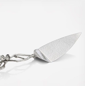 Ensemble de couteaux à fromage en acier inoxydable avec finition miroir et performance de tranchage sans couture - Product Image 3