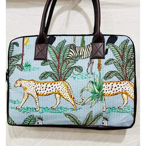 Bolso Tote Grande y Moderno para Portátil Jaipuri, Impermeable, con Cierre de Cremallera, para el Trabajo - Product Image 1