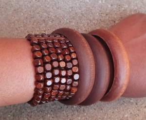 Pulsera hecha a mano de madera de alta calidad con metal para niñas y mujeres para fiesta, brazaletes elegantes - Product Image 5