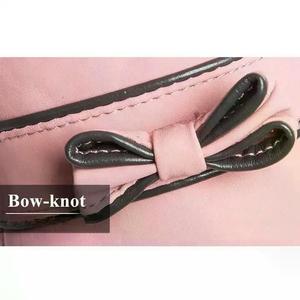 Guantes de esquí de estilo de moda de lujo invierno al aire libre con puños de piel de zorro piel de oveja Material de PU mitones con logotipo personalizado - Product Image 6