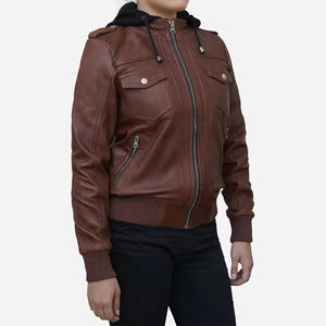 Un equilibrio perfecto de Diseño atrevido y calidad duradera en esta chaqueta de cuero genuino para mujer lista para el día a día para mujer - Product Image 1