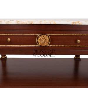 Mueble Consola de Madera de Lujo con Cubierta de Mármol, Dos Estantes y Detalles en Bronce Dorado, Diseño Clásico Francés - Product Image 5