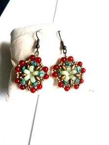 Boucles d'oreilles pendantes en forme de cœur en perles de rocaille colorées, boucles d'oreilles bohèmes en perles de rocaille carrées multicolores pour femmes et filles - Product Image 2