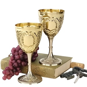 Cáliz de latón de metal moderno hecho a mano, copa de vino de latón de metal de lujo de mesa con acabado antiguo - Product Image 1