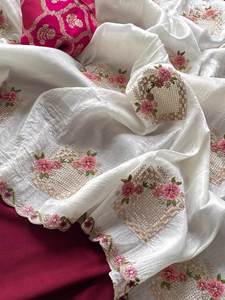 Sari de seda de papel de diseñador pakistaní indio, borde de trabajo cortado con blusa de contraste, ropa de boda de fiesta elegante Sari elegante - Product Image 4