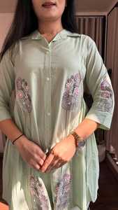 ชุดลำลองปักลายเรียบง่ายสำหรับใส่ทำงาน ชุดเซ็ตผ้าคอร์ดสำหรับผู้หญิง แขนยาว กางเกงขายาว ชุดสูทสไตล์อินเดีย ผ้าคอตตอน ขายส่งชุดเซ็ตผ้าคอร์ด - Product Image 4