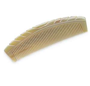 Vente en gros de peignes en corne de buffle et corne de boeuf peigne de massage méridien à tête en croissant artisanat naturel pour le massage - Product Image 2