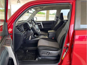 Usado 2021 T * oyota 4Runner SR5 - Product Image 4