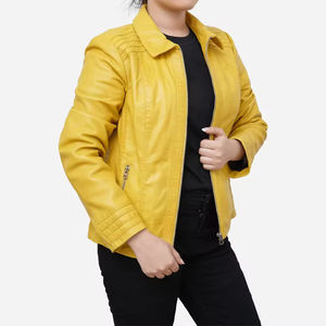 Estilo de moto moderno combinado con textura Premium en esta refinada chaqueta de cuero genuino para mujer hecha para mujeres seguras - Product Image 6