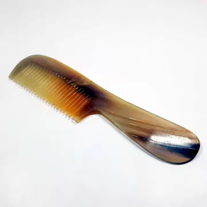 Peignes en corne de buffle faits à la main Design squelette de poisson Portable naturel écologique prix de gros Salon de coiffure luxe unique - Product Image 3