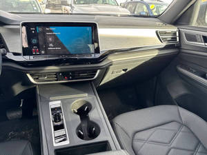 Volkswagen Atlas Cross Sport SE 4Motion 2024 Usado en Excelentes Condiciones - Product Image 5