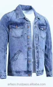 Veste en jean bleu pour homme, style vintage classique, motif uni, vêtement décontracté, boutons sur le devant, poches poitrine. - Product Image 3